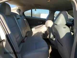2011 Ford Taurus SEL with VIN 1FAHP2EW6BG183802, listed as a Copart auction lot 45946945 with 39,022 mi miles and Salvage Title. Bid and sale history available at carsss.com. Image 10.