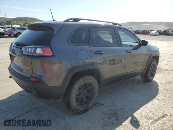 2019 Jeep Cherokee Trailhawk Elite with VIN 1C4PJMBX8KD107404, listed as a Copart auction lot 70588724 with 112,540 mi miles and Salvage Title. Bid and sale history available at carsss.com. Image 3.