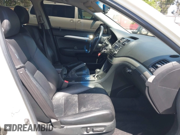 2008 Acura TSX with VIN JH4CL968X8C018679, listed as a IAAI auction lot 42075569 with 151,377 mi miles and . Bid and sale history available at DreamBid. Image 5.