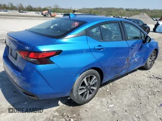 2021 Nissan Versa SV z VIN 3N1CN8EV2ML892619, wystawiony jako Copart lot #53611595 z przebiegiem 80 361 mil mil oraz Szkoda całkowita • Salvage title. Historia ofert i sprzedaży dostępna na DreamBid. Obrazek 3.