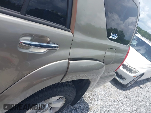 2006 Toyota 4Runner SR5 z VIN JTEZU14R368048088, wystawiony jako IAAI lot #42525731 z przebiegiem 251 367 mil mil oraz . Historia ofert i sprzedaży dostępna na DreamBid. Obrazek 6.