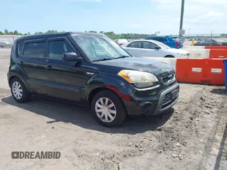 2013 Kia Soul with VIN KNDJT2A52D7631573, listed as a IAAI auction lot 42146142 with 189,687 mi miles and . Bid and sale history available at DreamBid. Image 1.