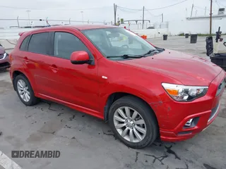 2011 Mitsubishi Outlander SE z VIN JA4AR4AU1BZ024576, wystawiony jako IAAI lot #42356737 z przebiegiem 139 143 mil mil oraz . Historia ofert i sprzedaży dostępna na DreamBid. Obrazek 1.