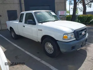 2006 Ford Ranger XL with VIN 1FTYR14U96PA54828, listed as a IAAI auction lot 42023977 with 220,886 mi miles. Bid and sale history available at carsss.com. Image 1.