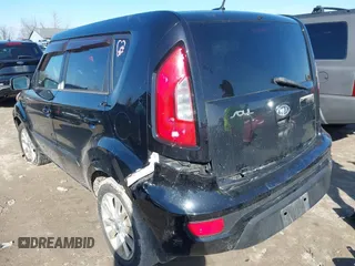 2012 Kia Soul + with VIN KNDJT2A60C7399403, listed as a IAAI auction lot 41820476 with 106,045 mi miles. Bid and sale history available at carsss.com. Image 6.