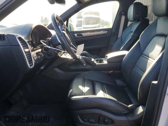 2022 Porsche Cayenne with VIN WP1AA2AY3NDA06469, listed as a Copart auction lot 41772405 with 13,581 mi miles and Salvage title. Bid and sale history available at DreamBid. Image 7.