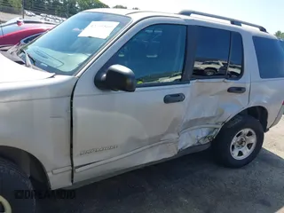2002 Ford Explorer XLS with VIN 1FMZU62E92UA29933, listed as a IAAI auction lot 42450569 with 97,952 mi miles and . Bid and sale history available at DreamBid. Image 6.