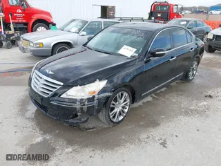 2011 Hyundai Genesis with VIN KMHGC4DF3BU115100, listed as a IAAI auction lot 41797385 with 225,413 mi miles. Bid and sale history available at carsss.com. Image 2.