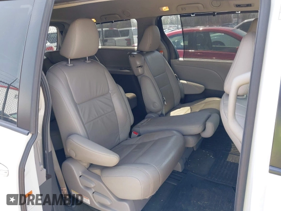 2017 Toyota Sienna XLE Auto Access Seat with VIN 5TDYZ3DC7HS865605, listed as a IAAI auction lot 42027590 with 152,599 mi miles and . Bid and sale history available at DreamBid. Image 8.