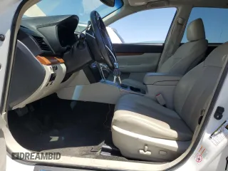 2014 Subaru Outback Limited with VIN 4S4BRBMC7E3284081, listed as a Copart auction lot 60576895 with 185,610 mi miles and Clean title. Bid and sale history available at DreamBid. Image 7.