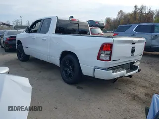 2022 Ram 1500 Big Horn z VIN 1C6SRFBT7NN375197, wystawiony jako IAAI lot #40824095 z przebiegiem 91 751 mil mil oraz . Historia ofert i sprzedaży dostępna na DreamBid. Obrazek 3.