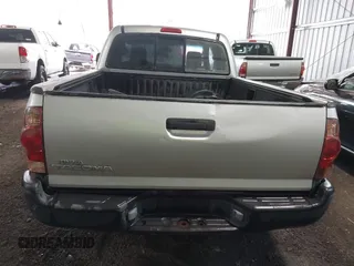 2007 Toyota Tacoma with VIN 5TETX22N57Z322754, listed as a IAAI auction lot 42114832 with 177,258 mi miles. Bid and sale history available at carsss.com. Image 17.