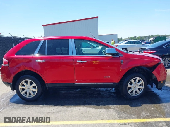 2010 Lincoln MKX with VIN 2LMDJ6JC6ABJ13039, listed as a IAAI auction lot 42044746 with 166,034 mi miles. Bid and sale history available at carsss.com. Image 13.