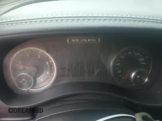 2021 Ram 2500 Laramie z VIN 3C6UR5FL9MG576488, wystawiony jako Copart lot #58339295 z przebiegiem Nie podano mil oraz Szkoda całkowita • Salvage title. Historia ofert i sprzedaży dostępna na DreamBid. Obrazek 9.
