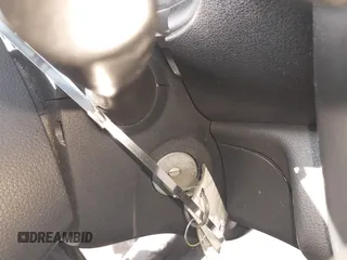2016 Nissan Versa S z VIN 3N1CN7AP9GL903685, wystawiony jako IAAI lot #41607274 z przebiegiem 78 667 mil mil oraz . Historia ofert i sprzedaży dostępna na DreamBid. Obrazek 11.