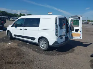 2018 Ford Transit Connect XLT z VIN NM0LS7F76J1377283, wystawiony jako IAAI lot #42222008 z przebiegiem 140 667 mil mil oraz . Historia ofert i sprzedaży dostępna na DreamBid. Obrazek 3.