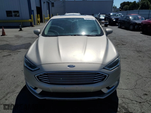 2017 Ford Fusion SE with VIN 3FA6P0HD3HR189967, listed as a Copart auction lot 64481785 with 130,230 mi miles and Clean title. Bid and sale history available at DreamBid. Image 5.