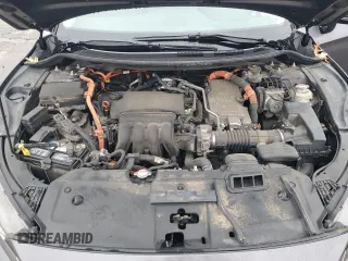 2018 Honda Clarity Plug-In Hybrid with VIN JHMZC5F17JC022801, listed as a Copart auction lot 84013154 with 106,590 mi miles and Clean Title. Bid and sale history available at carsss.com. Image 13.