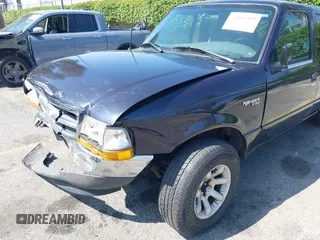 2000 Ford Ranger XL with VIN 1FTYR14V3YPB90285, listed as a IAAI auction lot 42085329 with 205,107 mi miles. Bid and sale history available at carsss.com. Image 17.