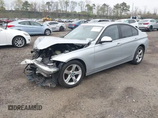 2015 BMW 3 Series 320i xDrive с VIN WBA3C3G55FNS73435, выставлен на аукционе IAAI как лот 42133912 с пробегом 111 663 миль миль и . История ставок и продаж доступна на DreamBid. Изображение 2.