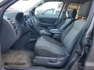 2004 Ford Escape XLT with VIN 1FMYU03154KA96127, listed as a Copart auction lot 71851434 with 168,773 mi miles and Salvage Title. Bid and sale history available at carsss.com. Image 7.