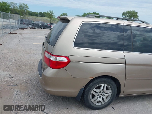 2005 Honda Odyssey EX with VIN 5FNRL38475B029026, listed as a IAAI auction lot 42489079 with 156,075 mi miles and . Bid and sale history available at DreamBid. Image 16.