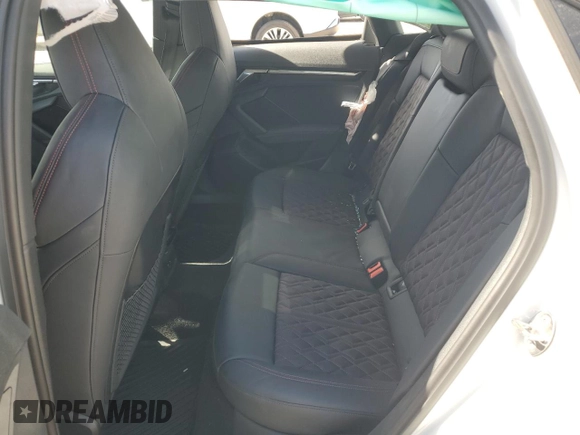 2023 Audi S3 Premium Plus z VIN WAUH3DGY2PA048968, wystawiony jako Copart lot #58960584 z przebiegiem 9 861 mil mil oraz Szkoda całkowita • Salvage title. Historia ofert i sprzedaży dostępna na DreamBid. Obrazek 10.