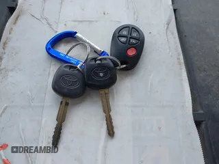 2017 Toyota Sienna LE Auto Access Seat с VIN 5TDKZ3DC4HS828226, выставлен на аукционе IAAI как лот 42283563 с пробегом 19 725 миль миль и . История ставок и продаж доступна на DreamBid. Изображение 11.