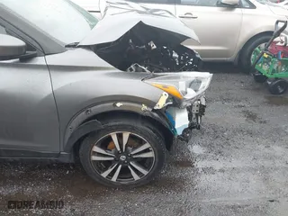 2020 Nissan Kicks SV with VIN 3N1CP5CV6LL525992, listed as a IAAI auction lot 41858823 with 55,343 mi miles. Bid and sale history available at carsss.com. Image 17.