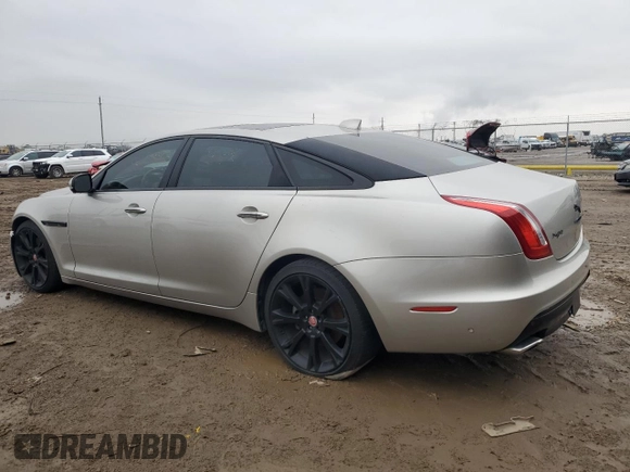 2017 Jaguar XJ with VIN SAJWJ2GD1H8W04196, listed as a Copart auction lot 42312835 with 0 mi miles and Clean Title. Bid and sale history available at carsss.com. Image 2.
