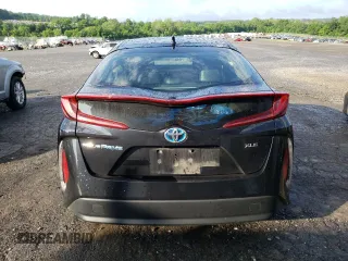 2020 Toyota Prius LE z VIN JTDKARFP6L3139986, wystawiony jako Copart lot #60353805 z przebiegiem 102 316 mil mil oraz Szkoda całkowita • Salvage title. Historia ofert i sprzedaży dostępna na DreamBid. Obrazek 6.