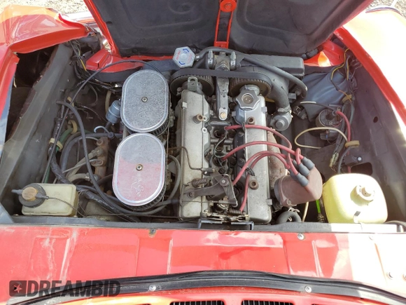 1979 FIAT 124 Spider z VIN 124CS20142625, wystawiony jako Copart lot #63245354 z przebiegiem 41 509 mil mil oraz Czysty tytuł • Clean title. Historia ofert i sprzedaży dostępna na DreamBid. Obrazek 11.