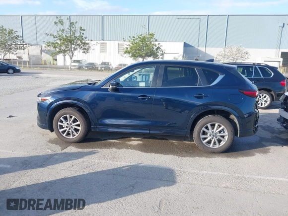 2024 Mazda CX-5 2.5 S Carbon Edition with VIN JM3KFBCL8R0517026, listed as a IAAI auction lot 41902400 with 8,468 mi miles. Bid and sale history available at carsss.com. Image 15.
