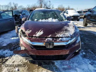 2018 Honda Clarity Plug-In Hybrid with VIN JHMZC5F11JC022972, listed as a Copart auction lot 38949914 with 72,740 mi miles. Bid and sale history available at carsss.com. Image 5.