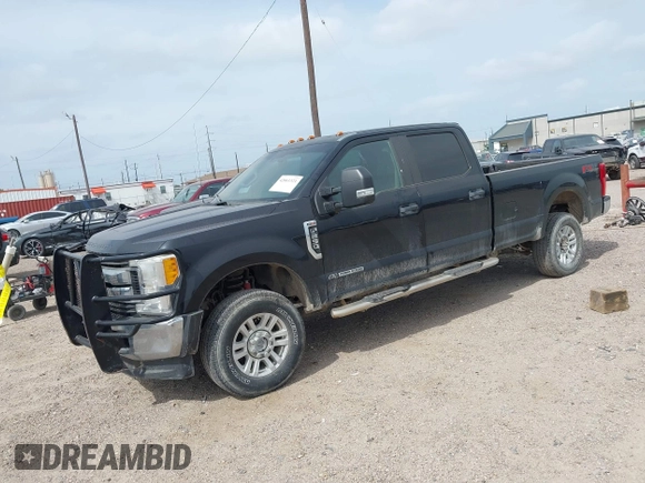 2017 Ford Super Duty F-250 SRW Lariat with VIN 1FT7W2BT9HEE94910, listed as a IAAI auction lot 42061321 with 265,615 mi miles. Bid and sale history available at carsss.com. Image 17.