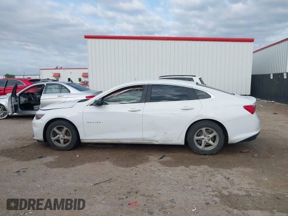 2016 Chevrolet Malibu LS z VIN 1G1ZB5ST6GF303726, wystawiony jako IAAI lot #41914748 z przebiegiem 159 416 mil mil oraz . Historia ofert i sprzedaży dostępna na DreamBid. Obrazek 12.