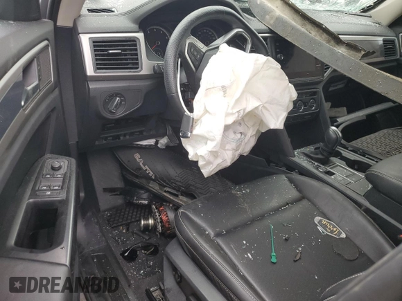 2021 Volkswagen Atlas SE with VIN 1V2MR2CA3MC531395, listed as a Copart auction lot 44148125 with Not provided miles and Salvage title. Bid and sale history available at DreamBid. Image 8.
