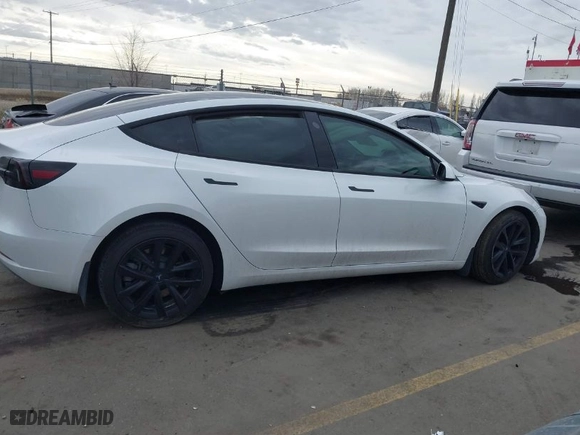 2022 Tesla Model 3 Long Range with VIN 5YJ3E1EB4NF174175, listed as a IAAI auction lot 41518070 with 1 miles. Bid and sale history available at carsss.com. Image 13.