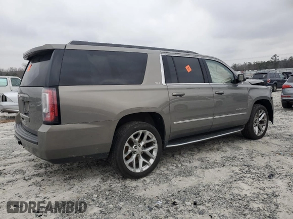 2019 GMC Yukon XL SLT Standard Edition with VIN 1GKS2JKC6KR373840, listed as a Copart auction lot 45727365 with 181,403 mi miles and Salvage Title. Bid and sale history available at carsss.com. Image 3.