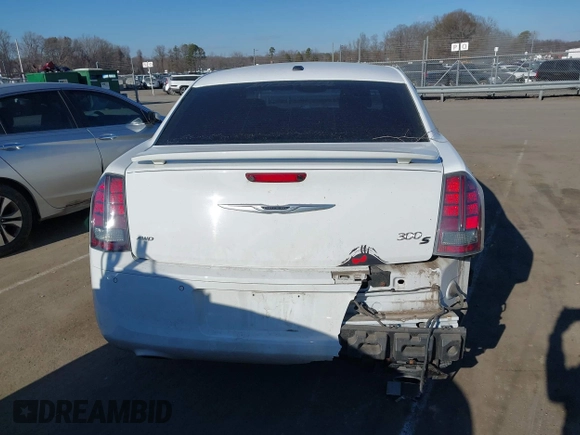 2014 Chrysler 300 with VIN 2C3CCAGT6EH286860, listed as a IAAI auction lot 41356345 with 87,658 mi miles. Bid and sale history available at carsss.com. Image 15.