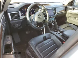 2018 Volkswagen Atlas SEL Premium z VIN 1V2NR2CA9JC572372, wystawiony jako Copart lot #58873865 z przebiegiem 77 006 mil mil oraz Nie do naprawy • Non repairable. Historia ofert i sprzedaży dostępna na DreamBid. Obrazek 8.