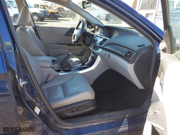 2015 Honda Accord Sedan EX-L with VIN 1HGCR2F83FA105888, listed as a IAAI auction lot 41687251 with 214,461 mi miles. Bid and sale history available at carsss.com. Image 5.