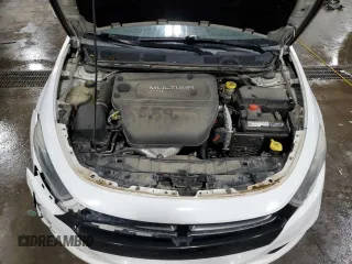 2015 Dodge Dart GT z VIN 1C3CDFEBXFD243965, wystawiony jako Copart lot #57996375 z przebiegiem 186 625 mil mil oraz Szkoda całkowita • Salvage title. Historia ofert i sprzedaży dostępna na DreamBid. Obrazek 11.