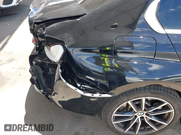2021 BMW 3 Series 330i with VIN 3MW5R1J07M8B83681, listed as a IAAI auction lot 42238824 with 57,250 mi miles and . Bid and sale history available at DreamBid. Image 18.