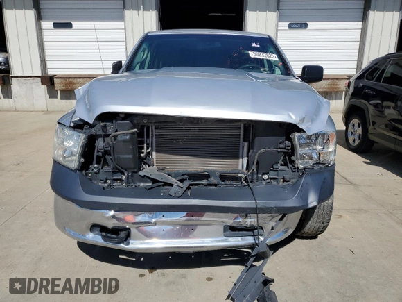 2016 Ram 1500 Express z VIN 1C6RR7FG5GS153876, wystawiony jako Copart lot #50232525 z przebiegiem 211 257 mil mil oraz Szkoda całkowita • Salvage title. Historia ofert i sprzedaży dostępna na DreamBid. Obrazek 5.