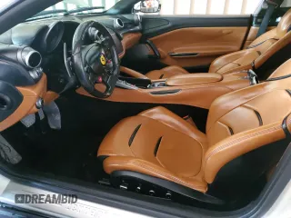 2018 Ferrari GTC4Lusso с VIN ZFF82WNA0J0237317, выставлен на аукционе Copart как лот 75118364 с пробегом Не указан миль и Списание • Salvage title. История ставок и продаж доступна на DreamBid. Изображение 7.