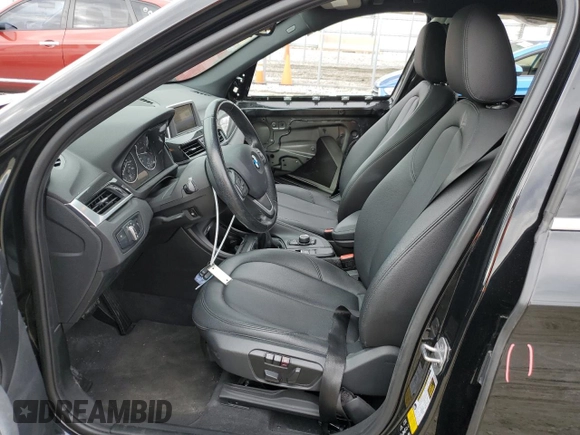 2017 BMW X1 xDrive28i with VIN WBXHT3C37H5F76447, listed as a Copart auction lot 67991792 with 84,189 mi miles. Bid and sale history available at carsss.com. Image 7.