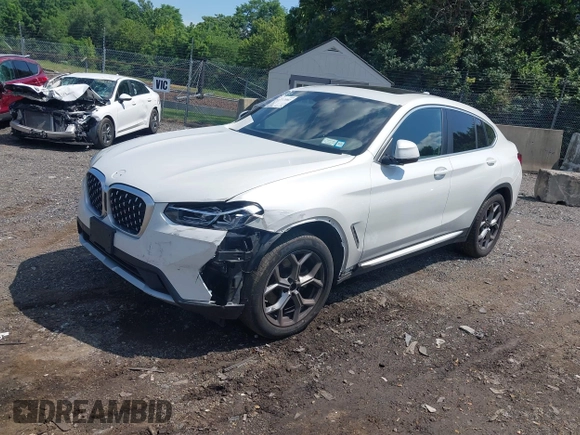2024 BMW X4 xDrive30i with VIN 5UX33DT02R9W73855, listed as a IAAI auction lot 42712082 with 30,654 mi miles and . Bid and sale history available at DreamBid. Image 19.