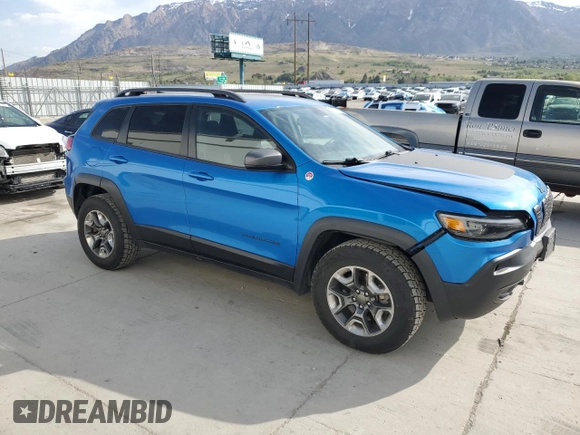 2019 Jeep Cherokee Trailhawk z VIN 1C4PJMBX5KD122328, wystawiony jako Copart lot #54066865 z przebiegiem 59 924 mil mil oraz Szkoda całkowita • Salvage title. Historia ofert i sprzedaży dostępna na DreamBid. Obrazek 4.