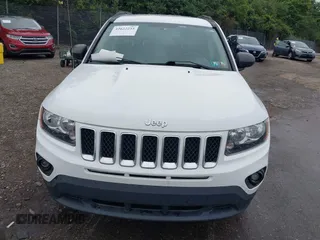 2017 Jeep Compass Sport SE с VIN 1C4NJCBA5HD123436, выставлен на аукционе IAAI как лот 42622235 с пробегом 135 334 миль миль и . История ставок и продаж доступна на DreamBid. Изображение 13.